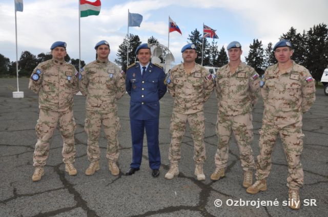 Ocenenie príslušníkov mnohonárodnej záložnej jednotky na Cypre