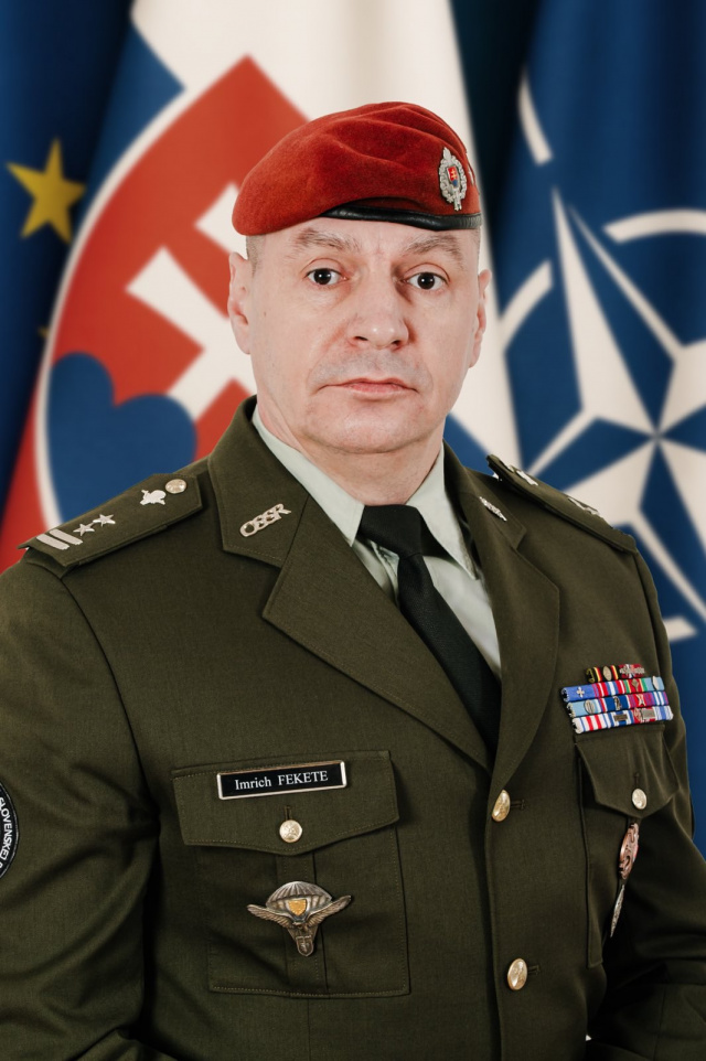 12_IF_vlajka