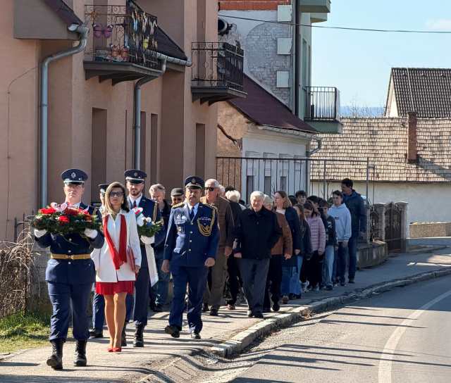 Príslušníci 81. krídla si pripomenuli 81. výročie oslobodenie mesta Sliač
