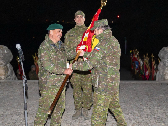 Slávnostný akt odovzdania a prevzatia funkcie náčelníka Generálneho štábu Ozbrojených síl Slovenskej republiky na Mohyle M. R. Štefánika